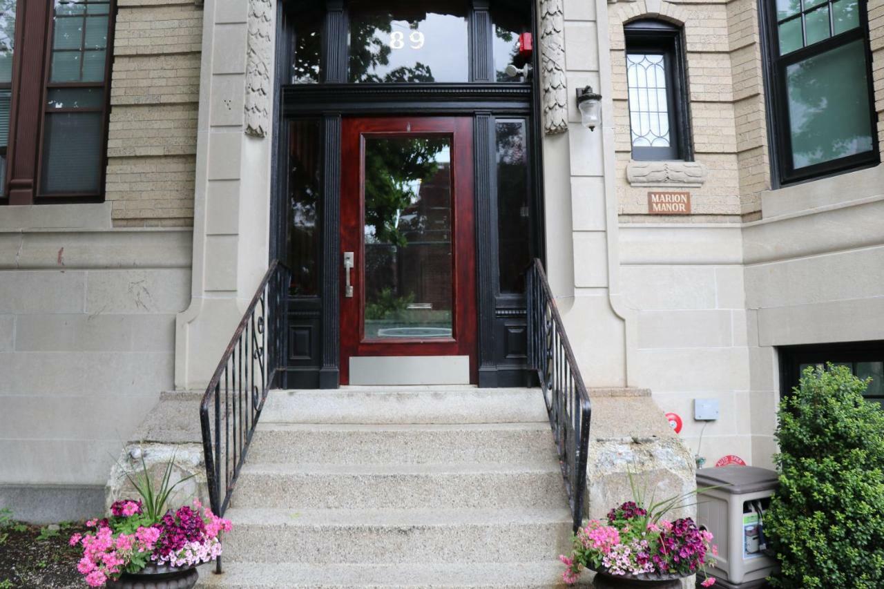 A Stylish Stay W/ A Queen Bed, Heated Floors.. #21 Brookline Exterior photo